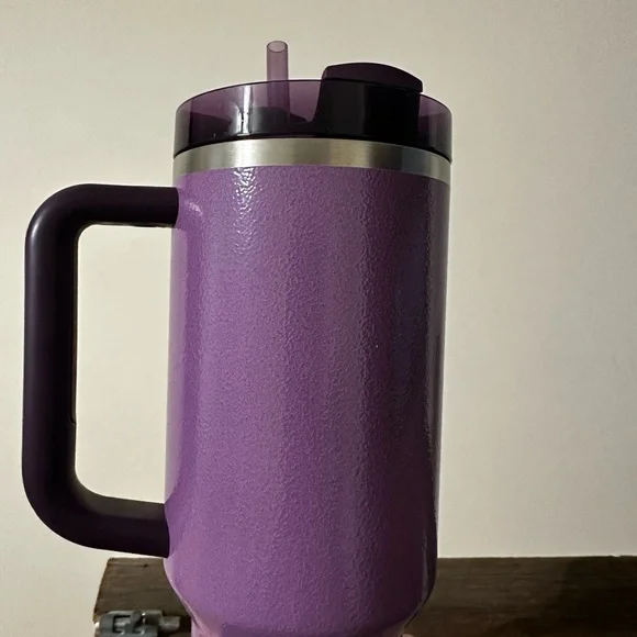 NEW Stanley 40 oz. Quencher H2.0 FlowState Tumbler; HAMMERTONE LILAC HTF - Picture 8 of 8